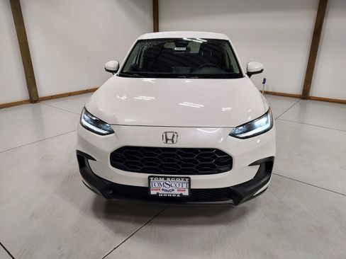 New 2026 Honda HR-V LX image 3