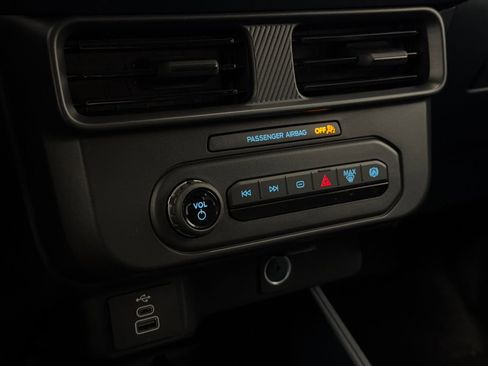 New 2026 Ford Maverick XL image 26