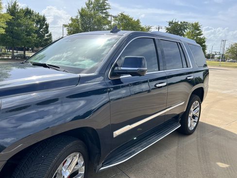 Used 2017 Cadillac Escalade Luxury RWD image 23