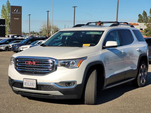 Used 2018 GMC Acadia SLT AWD/4WD image 16