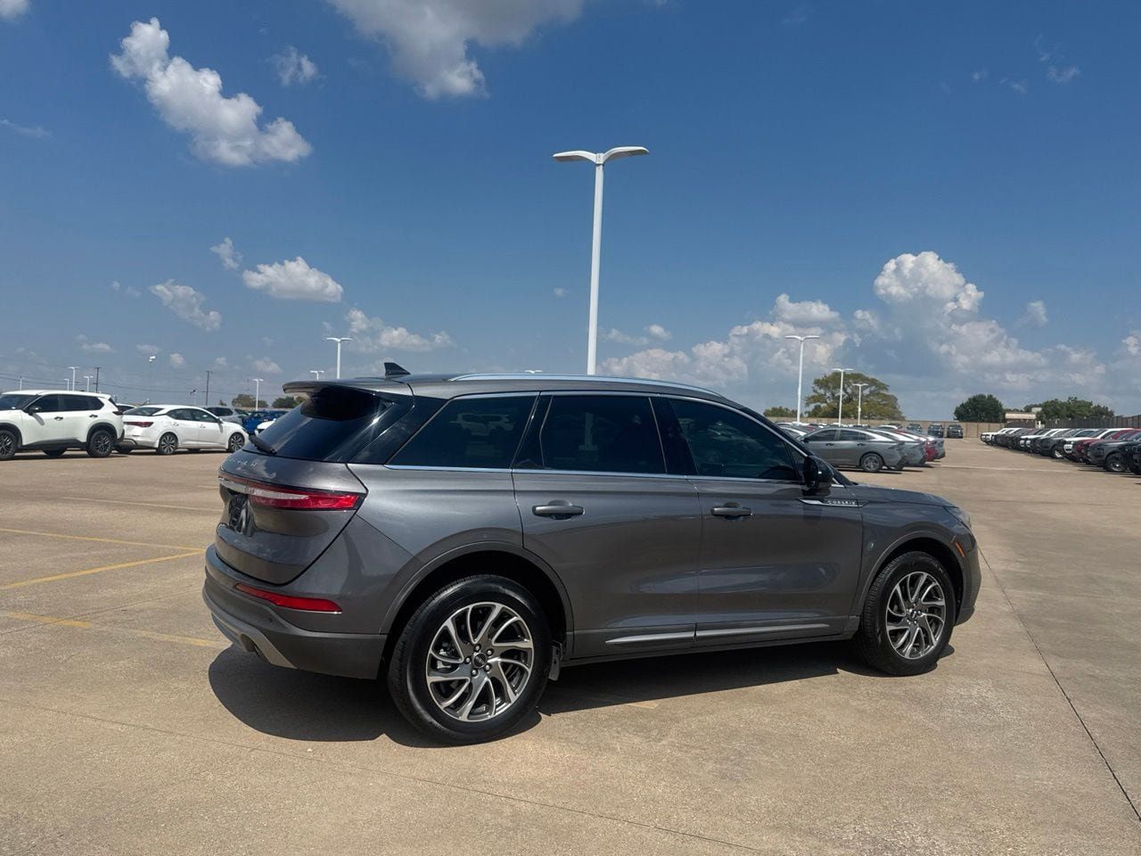 Used 2021 Lincoln Corsair FWD w/ Equipment Group 101A image 24
