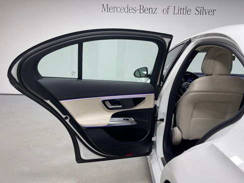 Used 2026 Mercedes-Benz E 350 4MATIC Sedan image 22