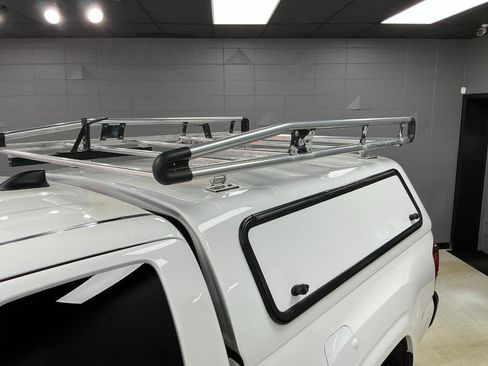 Used 2022 Toyota Tacoma SR image 8