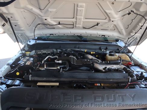Used 2015 Ford F550 4x4 Crew Cab Super Duty image 34
