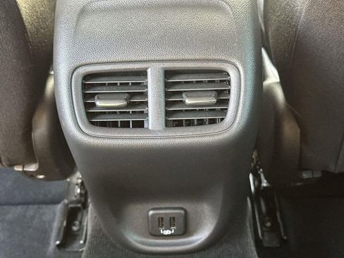 Used 2018 Buick Regal Preferred image 19