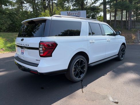 Used 2022 Ford Expedition Max Limited AWD/4WD image 6
