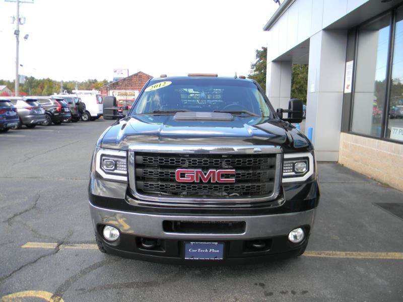 Used 2012 GMC Sierra 3500 SLT w/ SLT Convenience Package AWD/4WD image 3