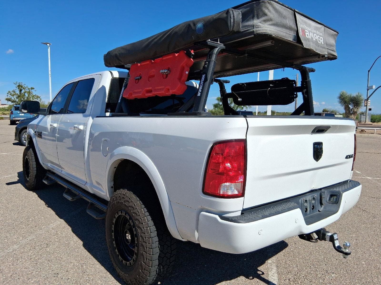 Used 2018 RAM 2500 Big Horn w/ Sport Appearance Group AWD/4WD image 3