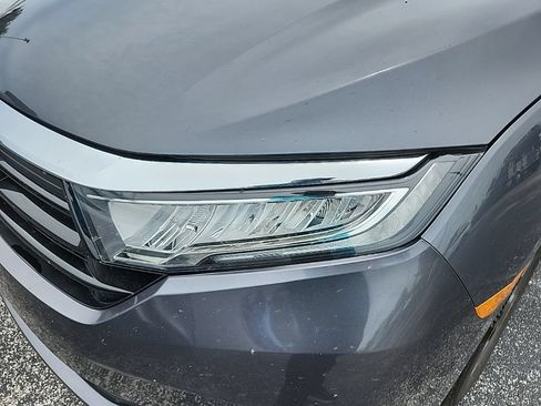 Used 2023 Honda Odyssey Elite image 5
