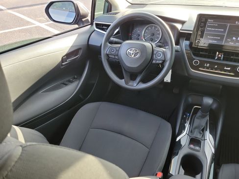 Certified 2022 Toyota Corolla LE image 15