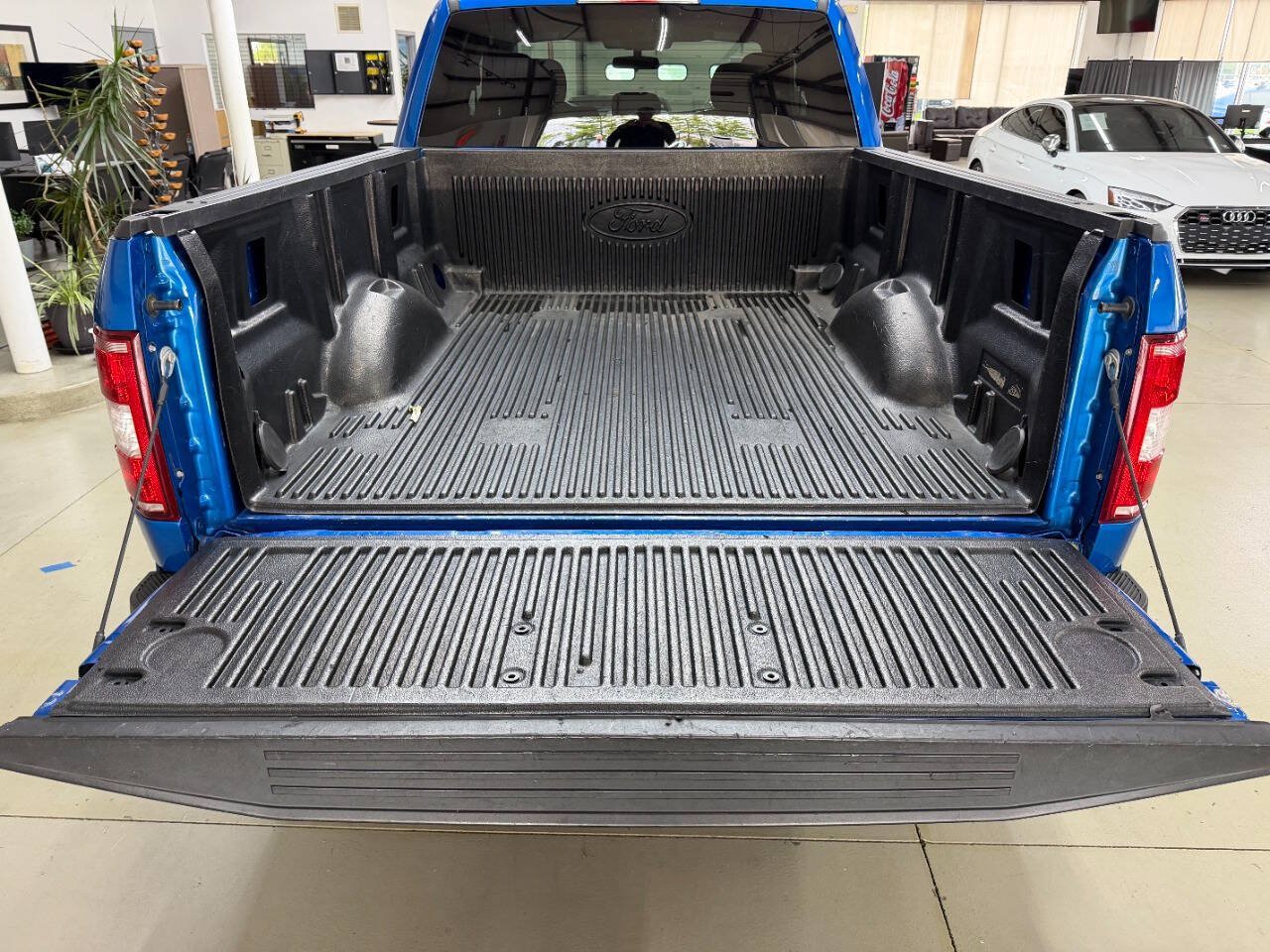 Used 2019 Ford F150 XL w/ Equipment Group 101A Mid AWD/4WD image 9