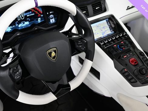 Used 2021 Lamborghini Aventador SVJ image 34