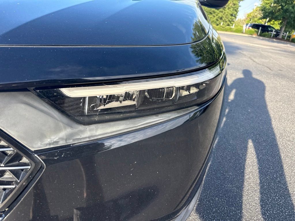 Used 2023 Honda Accord EX image 9