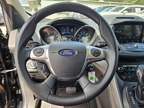 Used 2016 Ford Escape SE w/ SE Chrome Package FWD image 21