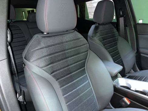 New 2024 Dodge Hornet GT w/ Tech Pack w/o Parking image 19