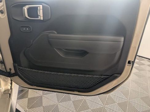 Used 2022 Jeep Wrangler Unlimited Rubicon 4xe w/ Cold Weather Group image 33