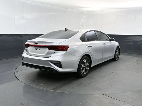 Used 2021 Kia Forte LXS FWD image 5