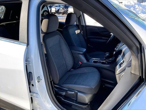 Used 2023 Chevrolet Equinox LT AWD/4WD image 17