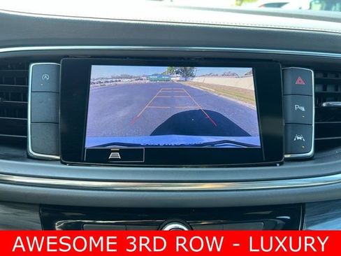 Used 2023 Buick Enclave Essence image 25