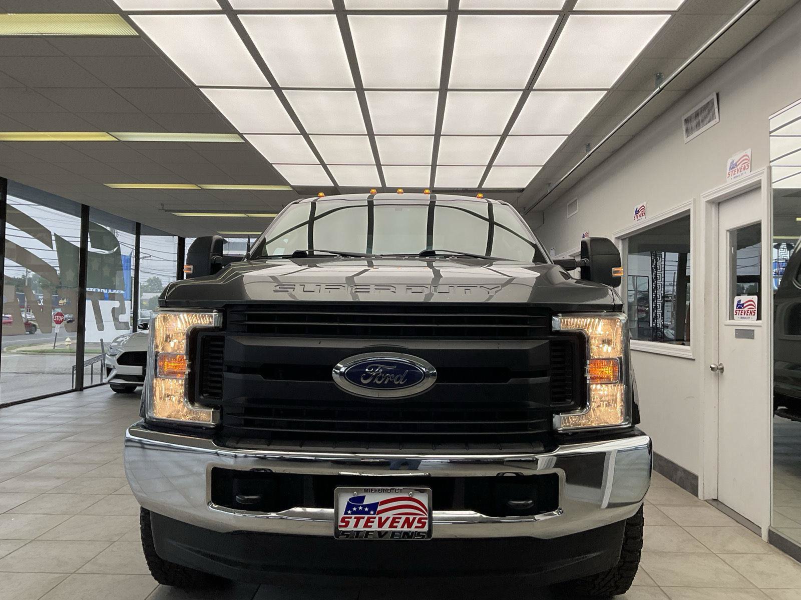 Used 2019 Ford F250 XL w/ XL Value Package AWD/4WD image 2