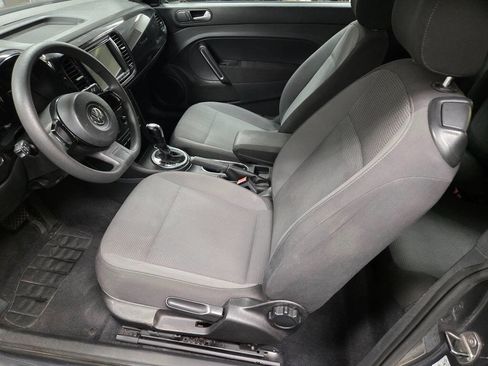 Used 2013 Volkswagen Beetle 2.5 image 15