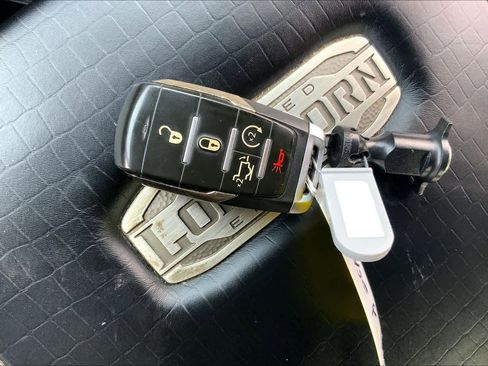 Used 2021 RAM 1500 Limited w/ Bed Utility Group image 15