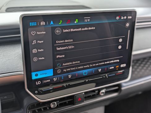 Used 2025 Volkswagen ID. Buzz Pro S Plus RWD image 30