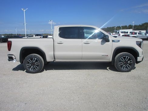 New 2026 GMC Sierra 1500 AT4 w/ AT4 Premium Package image 3