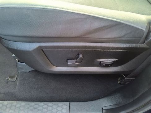 Used 2023 RAM 1500 Classic SLT image 12