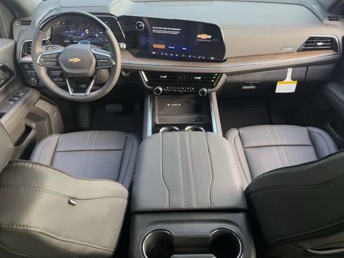 New 2026 Chevrolet Suburban High Country image 10