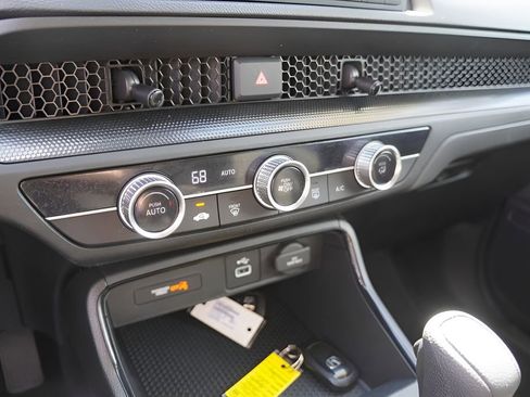 Used 2025 Honda CR-V LX image 23