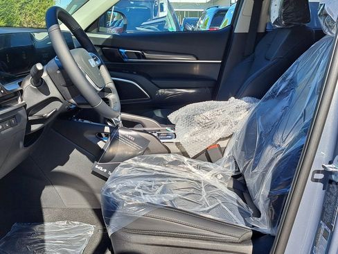 New 2025 Kia Telluride S image 12