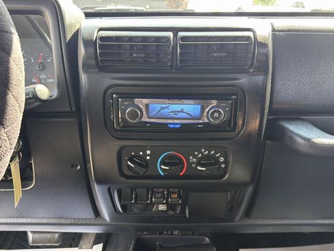 Used 2006 Jeep Wrangler Rubicon AWD/4WD image 11