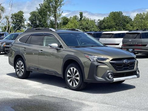 Certified 2024 Subaru Outback Touring AWD/4WD image 22