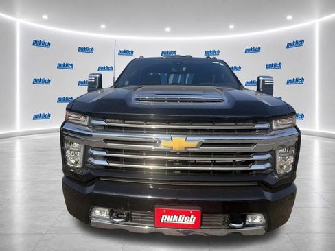 Used 2020 Chevrolet Silverado 2500 High Country w/ Technology Package AWD/4WD image 2