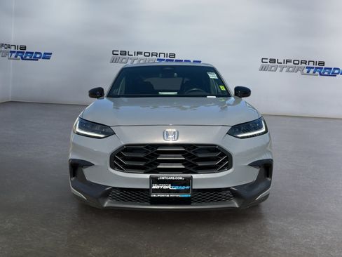 Used 2025 Honda HR-V Sport image 2