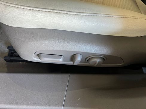 Used 2024 Chevrolet Malibu LT image 23