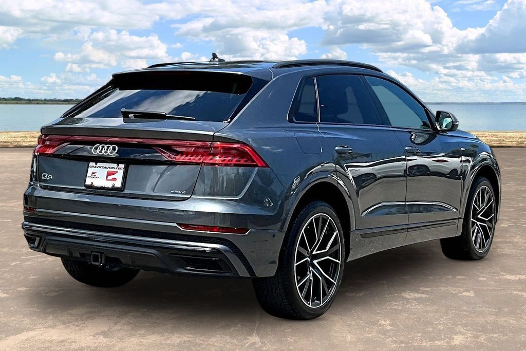 Used 2020 Audi Q8 Premium Plus w/ Premium Plus Package AWD/4WD image 4