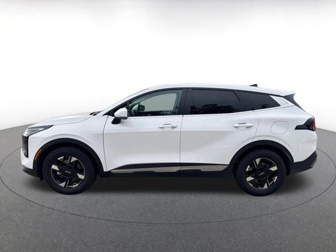 Used 2026 Kia Sportage LX FWD image 4