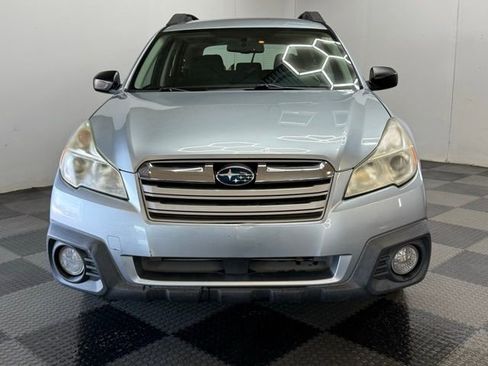 Used 2014 Subaru Outback 2.5i image 3