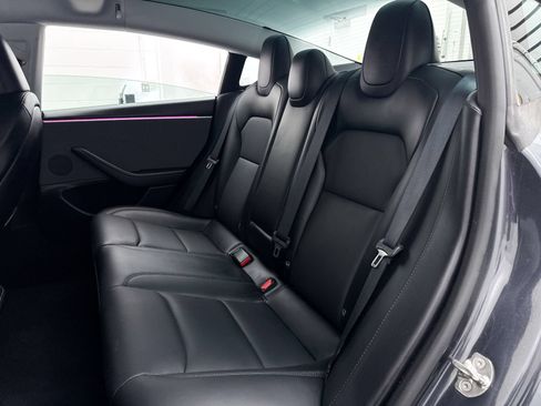 Used 2024 Tesla Model 3 Standard Range RWD image 31