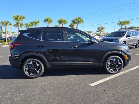 New 2026 Kia Seltos EX image 9