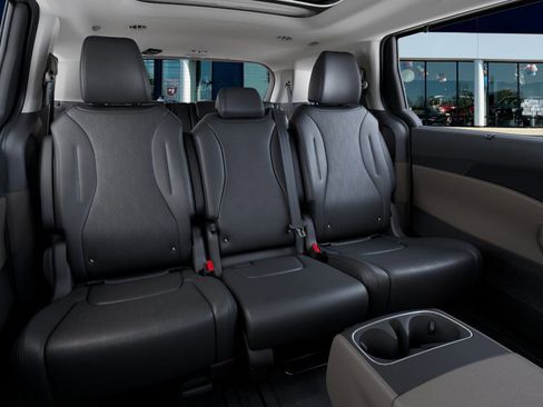 New 2026 Kia Carnival SX image 16