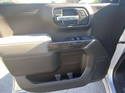 Used 2020 Chevrolet Silverado 1500 LT w/ All-Star Edition image 37