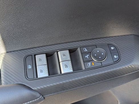 New 2026 Mitsubishi Outlander SE image 13