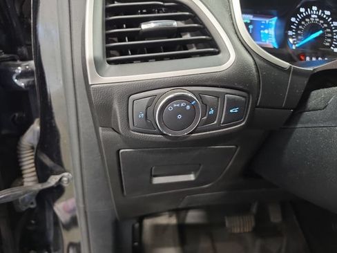Used 2016 Ford Edge SEL w/ Equipment Group 201A AWD/4WD image 14