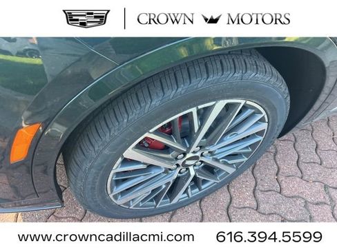 New 2025 Cadillac XT6 Sport w/ Platinum Package image 4