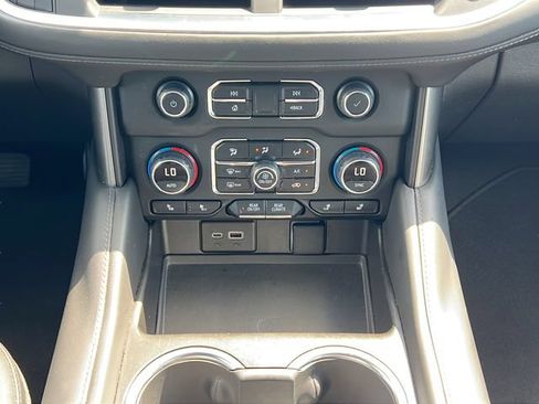 Used 2024 Chevrolet Tahoe LT RWD image 18