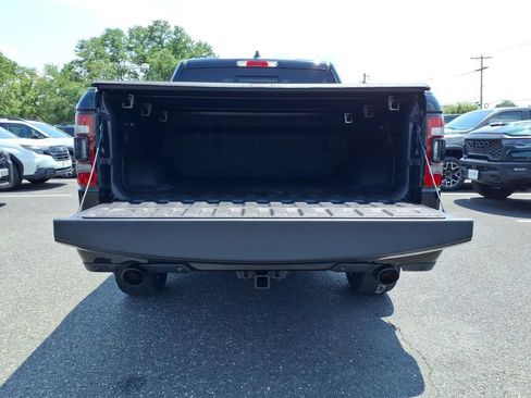 Used 2019 RAM 1500 Laramie AWD/4WD image 18