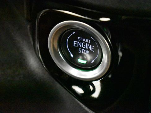 Used 2025 Chevrolet Silverado 1500 LT image 25